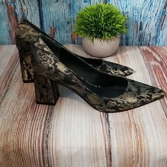 MARC Fisher Zala2 Pointed Toe Classic Pumps - Picture 11 of 15